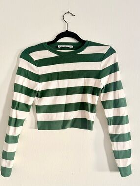 Zara Green and Beige Striped Long-Sleeve Crop Top
